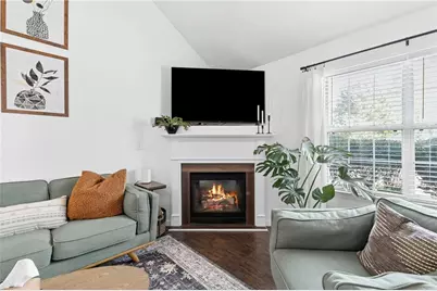 4845 Meadow Overlook Drive, Cumming, GA 30040 - Photo 6