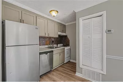 2805 Northeast Expressway NE #B34, Atlanta, GA 30345 - Photo 4