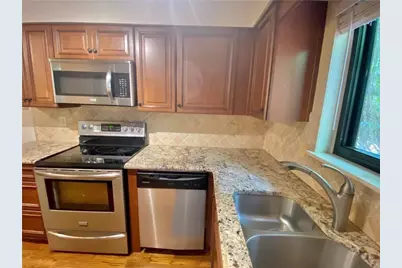 1148 Riverbend Club Drive SE, Atlanta, GA 30339 - Photo 10