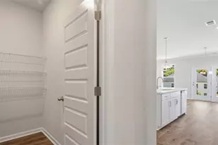 1907 Endress Cir, Hampton, GA 30228 - Photo 10