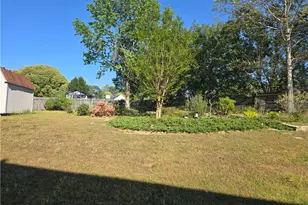 1613 Amhearst Oaks Ct, Lawrenceville, GA 30043 - Photo 2