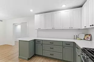 708 Parkaire Crossing, Marietta, GA 30068 - Photo 8