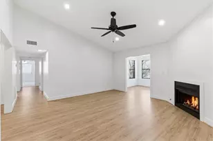 708 Parkaire Crossing, Marietta, GA 30068 - Photo 4