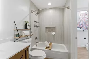 708 Parkaire Crossing, Marietta, GA 30068 - Photo 18