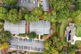 708 Parkaire Crossing, Marietta, GA 30068 - Photo 10