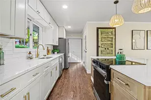 990 Melody Ln, Roswell, GA 30075 - Photo 8