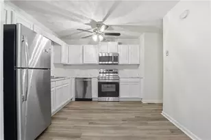 100 Stone Creek Dr, Covington, GA 30016 - Photo 14