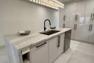 724 Bellemeade Ave NW, Atlanta, GA 30318 - Photo 6