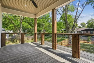 1318 Pine Ave, Atlanta, GA 30344 - Photo 14