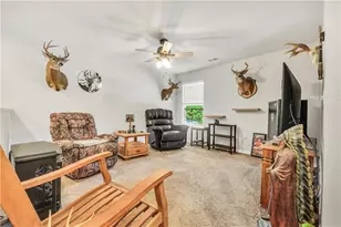 214 Woodlands Dr, Jackson, GA 30233 - Photo 16
