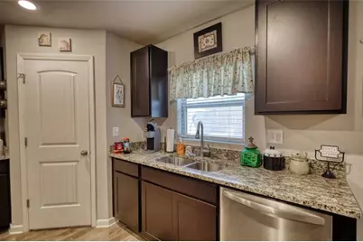 214 Woodlands Drive, Jackson, GA 30233 - Photo 10