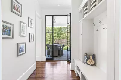 516 Tara Trail, Atlanta, GA 30327 - Photo 16