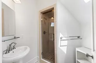 516 Tara Trail, Atlanta, GA 30327 - Photo 32