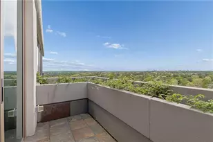 700 Park Regency Pl NE, Atlanta, GA 30326 - Photo 26