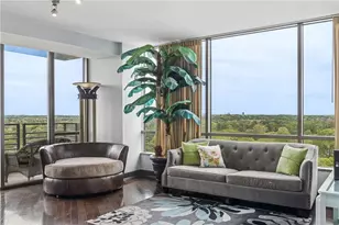 700 Park Regency Pl NE, Atlanta, GA 30326 - Photo 6