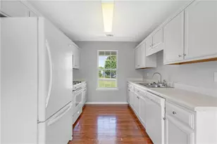 388 Royal Ct, Jackson, GA 30233 - Photo 8