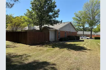 300 Wilbanks Drive, Fayetteville, GA 30215 - Photo 2