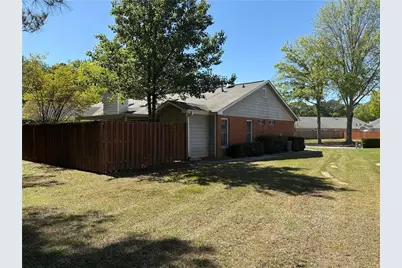 300 Wilbanks Drive, Fayetteville, GA 30215 - Photo 2