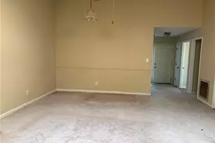 300 Wilbanks Dr, Fayetteville, GA 30215 - Photo 4