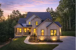 7262 Creekside Way, Jefferson, GA 30549 - Photo 2