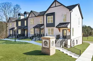 624 Oakleaf Grove Ln, Sugar Hill, GA 30518 - Photo 2