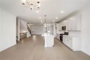 624 Oakleaf Grove Ln, Sugar Hill, GA 30518 - Photo 14