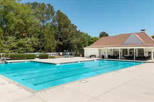 7805 N Spalding Lake Dr, Sandy Springs, GA 30350 - Photo 50