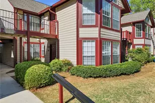 904 Wentworth Ct, Alpharetta, GA 30022 - Photo 2