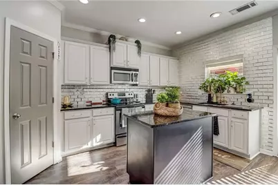 1753 Liberty Parkway NW, Atlanta, GA 30318 - Photo 10