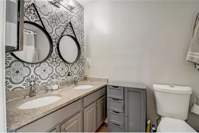 1753 Liberty Parkway NW, Atlanta, GA 30318 - Photo 18