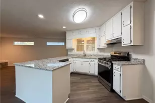 1430 Stoneleigh Hill Rd, Lithonia, GA 30058 - Photo 2