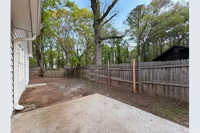 1430 Stoneleigh Hill Road, Lithonia, GA 30058 - Photo 22