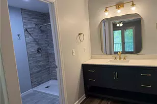 17 St Claire Ln NE, Atlanta, GA 30324 - Photo 16