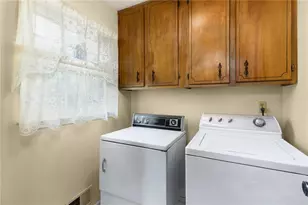 302 Pine Lake Dr, Cumming, GA 30040 - Photo 12