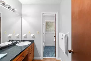 302 Pine Lake Dr, Cumming, GA 30040 - Photo 32