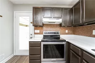 2560 Bluffton Rd, Buford, GA 30519 - Photo 10