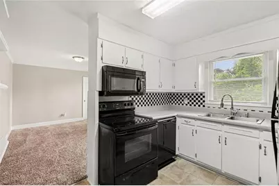 4938 Kings, Douglasville, GA 30135 - Photo 8