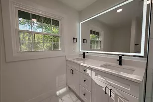 2457 Parkland Dr, Decatur, GA 30032 - Photo 8