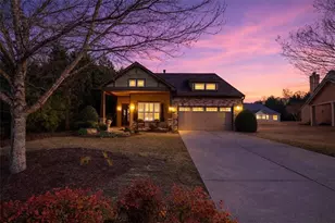 4550 Concord Village Ln, Cumming, GA 30040 - Photo 2