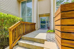 1929 Variations Dr NE, Atlanta, GA 30329 - Photo 18