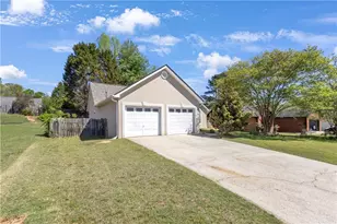 125 York Ln, Fayetteville, GA 30214 - Photo 2