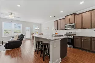 366 Cherryhill Ln, Woodstock, GA 30188 - Photo 4