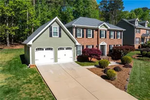 826 Marbrook Dr, Lawrenceville, GA 30044 - Photo 2