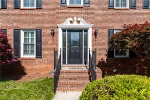 826 Marbrook Dr, Lawrenceville, GA 30044 - Photo 4