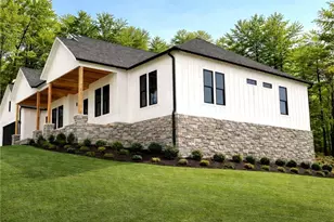 157 Chimney Ridge, Cleveland, GA 30528 - Photo 2