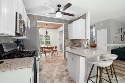 366 Silverthorn Drive NW, Marietta, GA 30064 - Photo 10