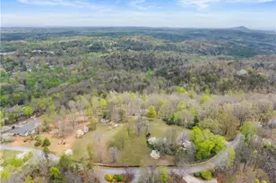 664 Chenocetah Dr, Cornelia, GA 30531 - Photo 50