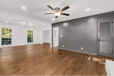 4889 Fairforest Drive, Stone Mountain, GA 30088 - Photo 16