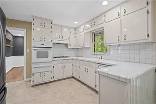 125 Jade Cove Dr, Roswell, GA 30075 - Photo 12