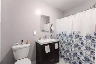 200 Abbotts Mill Dr, Johns Creek, GA 30097 - Photo 8